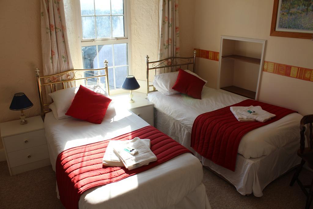 Middlegate Hotel Pembroke Exterior foto
