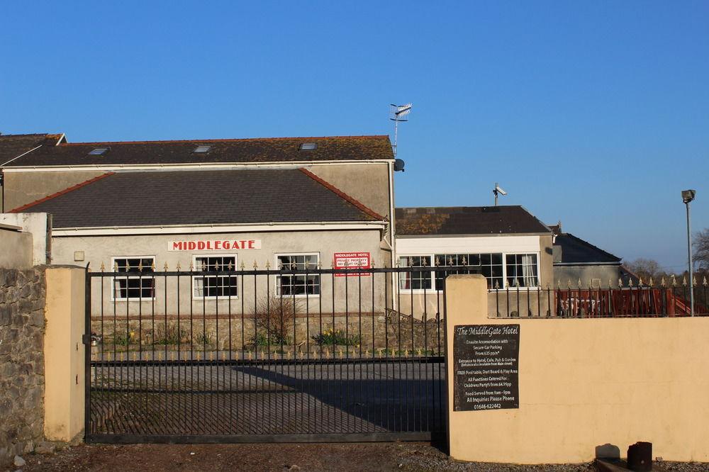 Middlegate Hotel Pembroke Exterior foto